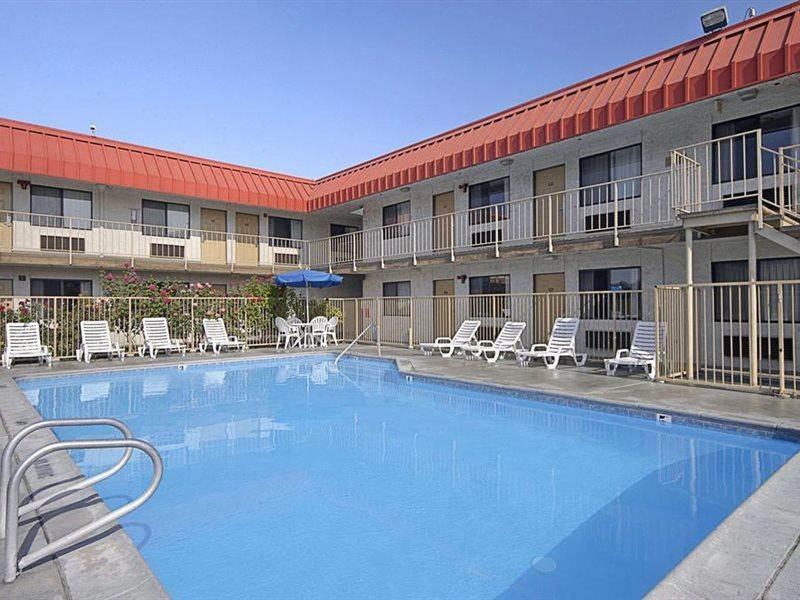 Days Inn By Wyndham Fresno South Εξωτερικό φωτογραφία