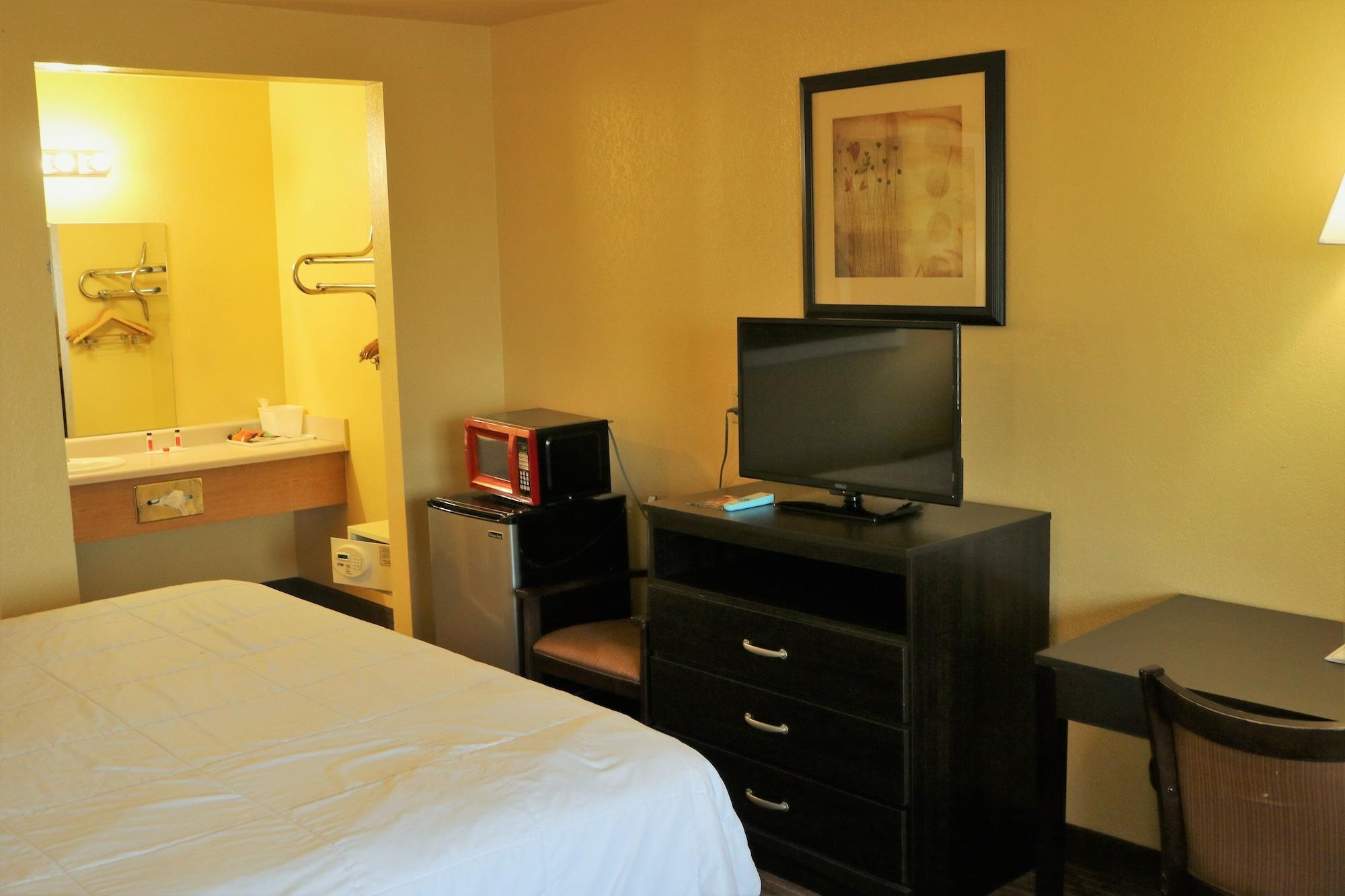 Days Inn By Wyndham Fresno South Εξωτερικό φωτογραφία