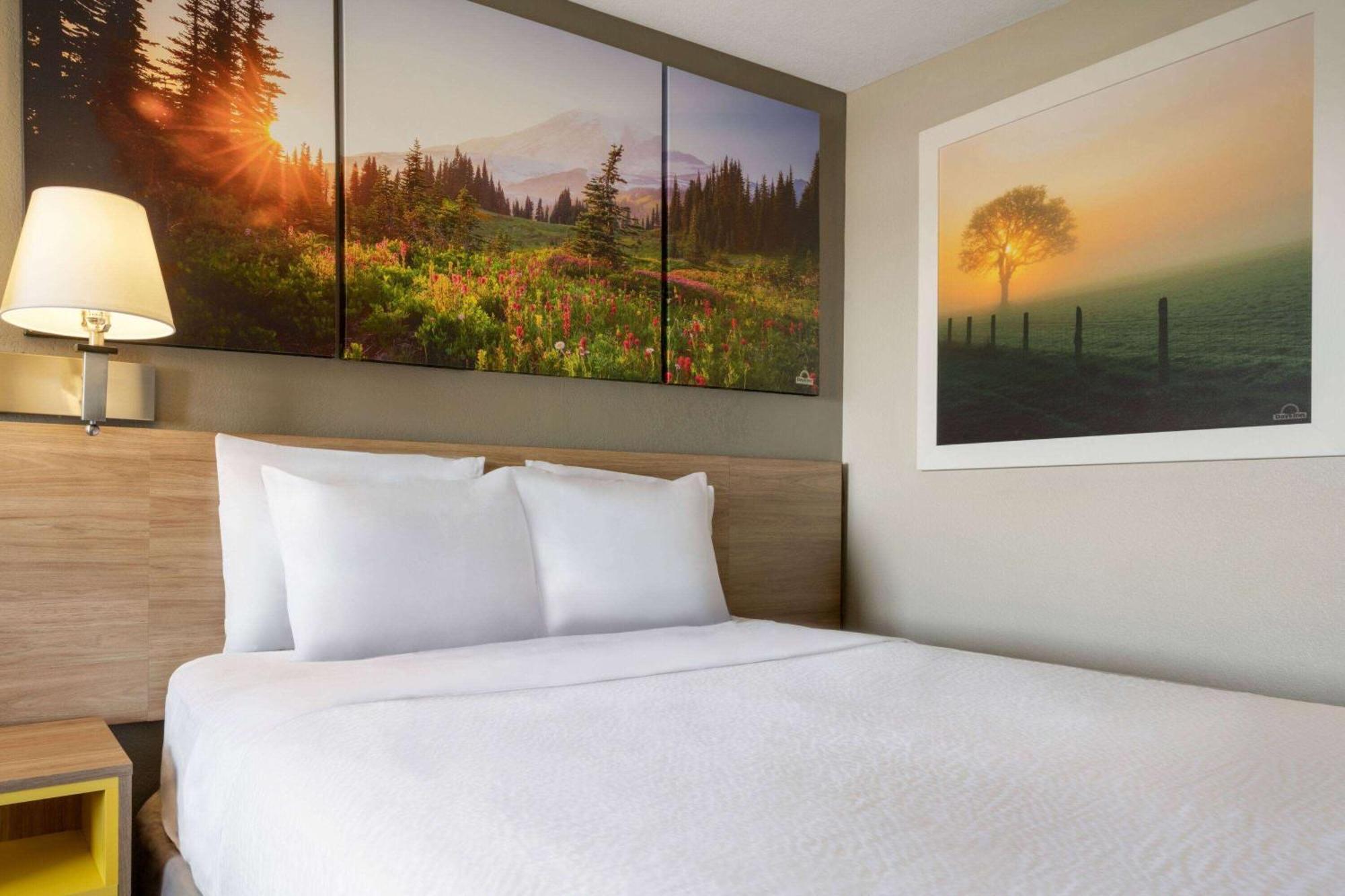 Days Inn By Wyndham Fresno South Εξωτερικό φωτογραφία