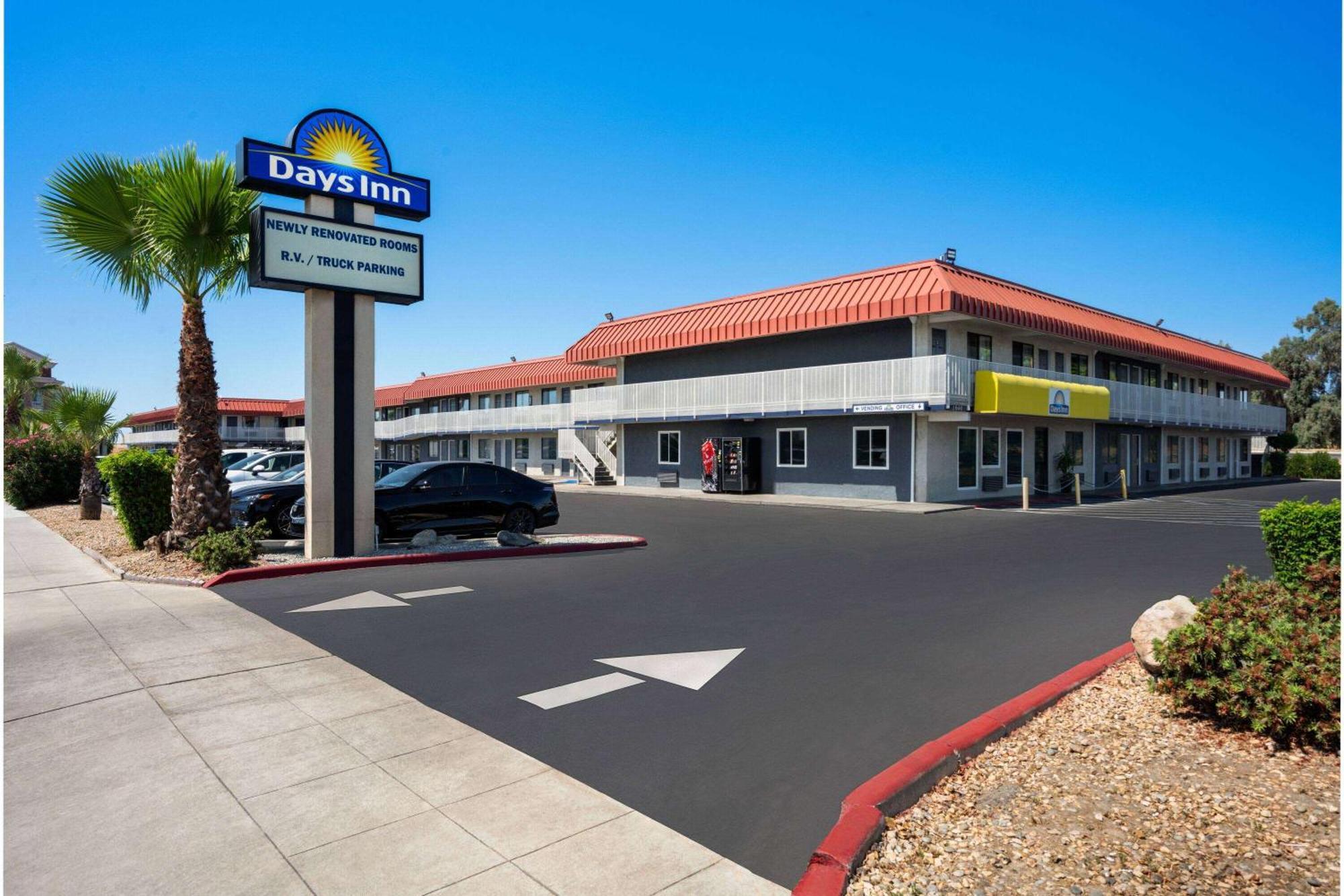 Days Inn By Wyndham Fresno South Εξωτερικό φωτογραφία